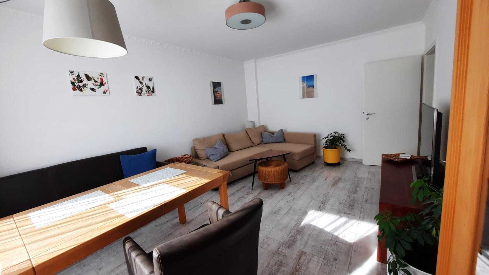 Ruhig Gelegene 2-Zi Fewo, Wallbox, Balkon Essen Exterior foto