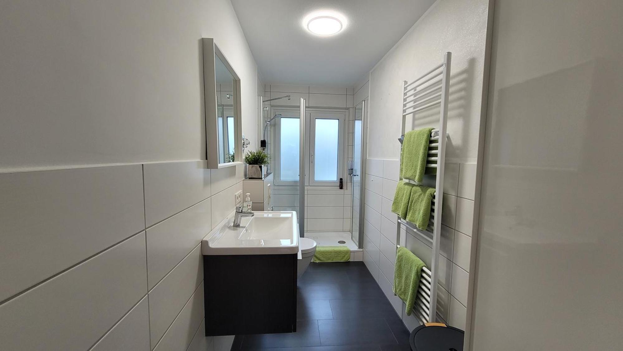 Ruhig Gelegene 2-Zi Fewo, Wallbox, Balkon Essen Exterior foto